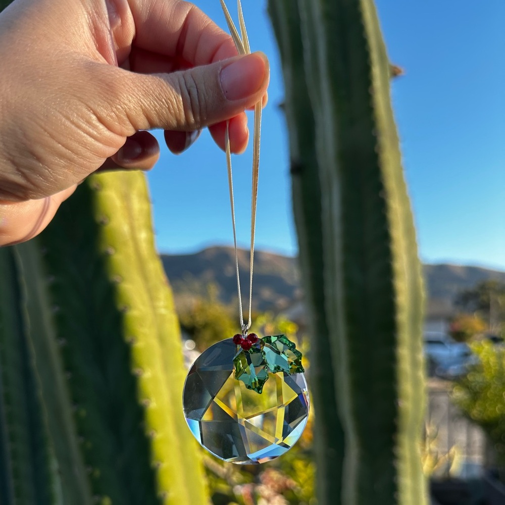Swarovski Crystal Hanging Window Ornament Holly Christmas At Home 870003